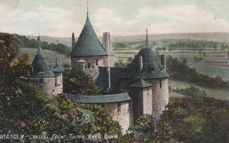 Colourised photo of Castell Coch